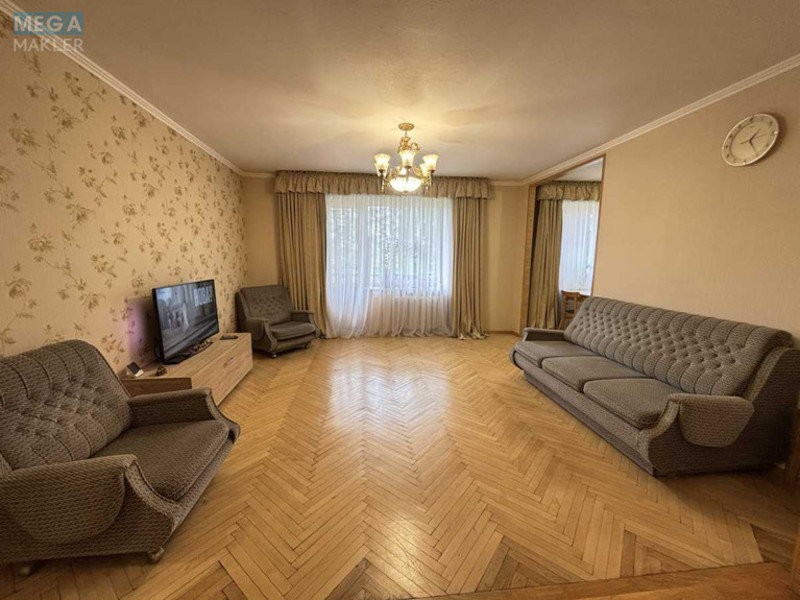 Продаж 3 кімнатної квартири (70/21/9,2), 4 пов. 9 пов. будинку, <a class="location-link" href="/kiev/" title="Недвижимость Київ">Київ</a>, <a class="location-link" href="/kiev/darnickij/" title="Недвижимость Дарницький район">Дарницький р-н</a>, Юрия Литвинского ул., 84 (изображение 1)