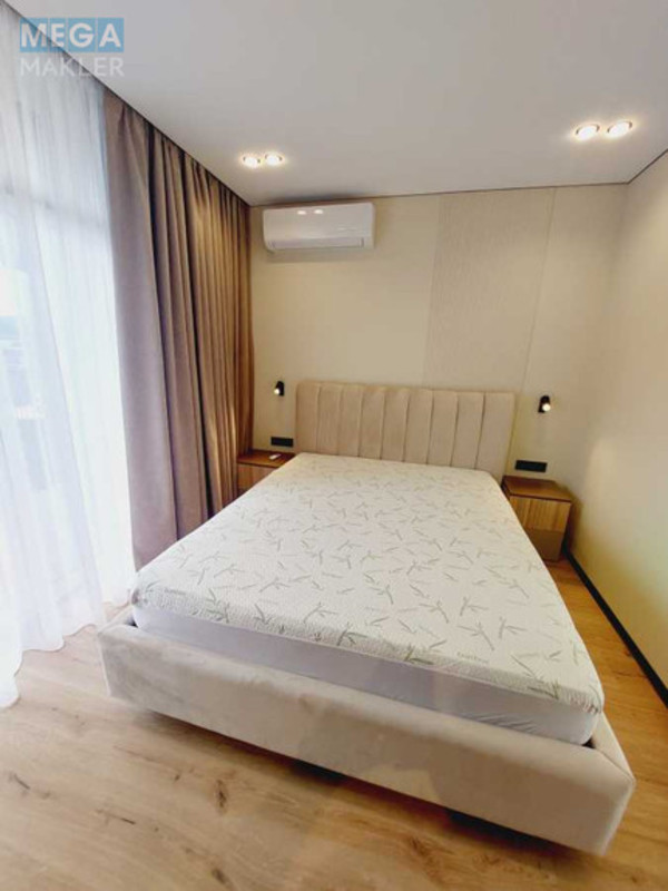 Оренда 1 кімнатної квартири, <a class="location-link" href="/kiev/" title="Недвижимость Київ">Київ</a>, <a class="location-link" href="/kiev/goloseevskij/" title="Недвижимость Голосіївський район">Голосіївський р-н</a>, Семьи Костяковских ул., 10 (изображение 1)