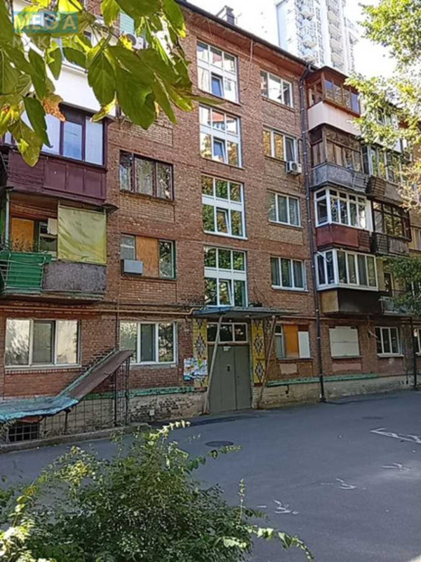Продаж 2 кімнатної квартири (45/29/6), 3 пов. 5 пов. будинку, <a class="location-link" href="/kiev/" title="Недвижимость Київ">Київ</a>, <a class="location-link" href="/kiev/shevchenkovskij/" title="Недвижимость Шевченківський район">Шевченківський р-н</a>, Белорусская ул. (изображение 1)