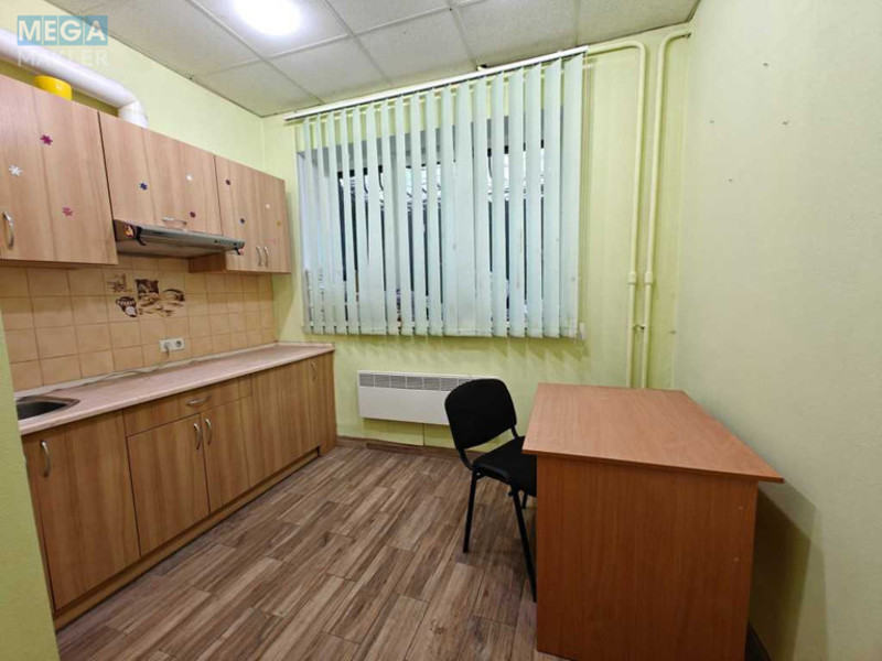 Продаж комерційної нерухомості, 58&nbsp;кв.м, под офис, <a class="location-link" href="/kiev/" title="Недвижимость Київ">Київ</a>, <a class="location-link" href="/kiev/shevchenkovskij/" title="Недвижимость Шевченківський район">Шевченківський р-н</a>, Академика Щусева ул., 36 (изображение 1)