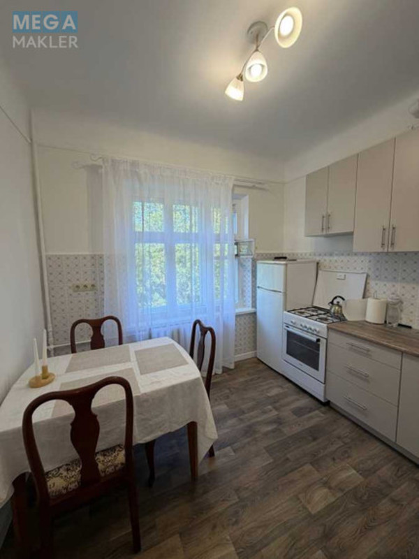 Оренда 2 кімнатної квартири, <a class="location-link" href="/kiev/" title="Недвижимость Київ">Київ</a>, <a class="location-link" href="/kiev/solomenskij/" title="Недвижимость Солом'янський район">Солом'янський р-н</a>, Відрадний просп., 67 (изображение 1)