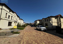 Продаж дома, 3&nbsp;поверху, 208&nbsp;кв.м, 5&nbsp;кімнат, ділянка 3,05&nbsp;сотки