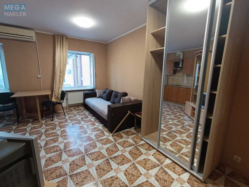 Оренда 1 кімнатної квартири, <a class="location-link" href="/odessa/" title="Недвижимость Одеса">Одеса</a>, <a class="location-link" href="/odessa/kievskij/" title="Недвижимость Київський район">Київський р-н</a>, Александра Невского, 74 (изображение 1)