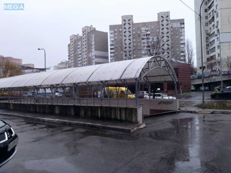Продаж комерційної нерухомості, 14,40&nbsp;кв.м, <a class="location-link" href="/kiev/" title="Недвижимость Київ">Київ</a>, <a class="location-link" href="/kiev/darnickij/" title="Недвижимость Дарницький район">Дарницький р-н</a>, Александра Мишуги ул., 8 (изображение 1)