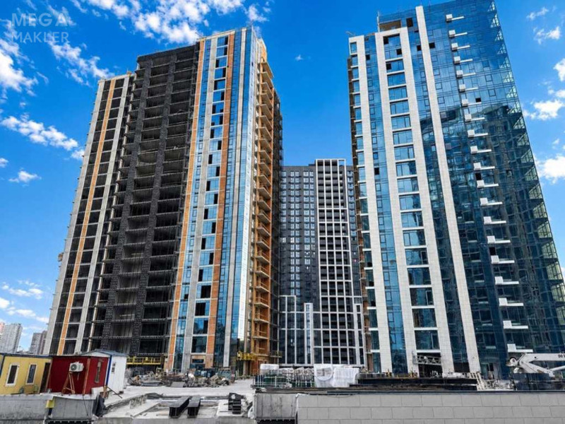Продаж 2 кімнатної квартири (70,8/?/13,3), 8 пов. 24 пов. будинку, <a class="location-link" href="/kiev/" title="Недвижимость Київ">Київ</a>, <a class="location-link" href="/kiev/pecherskij/" title="Недвижимость Печерський район">Печерський р-н</a>, Андрія Верхогляда вул. (изображение 1)