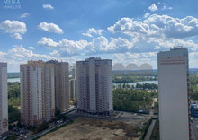 Продаж 2 кімнатної квартири (65/32/10), 23 пов. 25 пов. будинку
