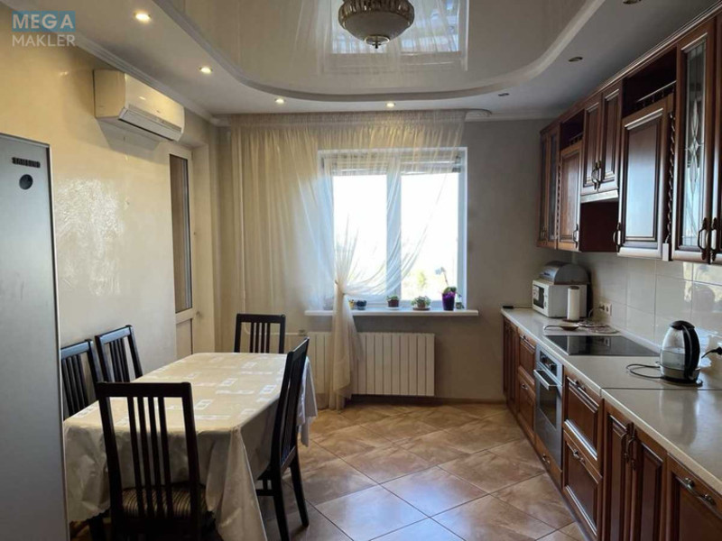 Продаж 3 кімнатної квартири (95,4/48,5/14,5), 14 пов. 14 пов. будинку, <a class="location-link" href="/kiev/" title="Недвижимость Київ">Київ</a>, <a class="location-link" href="/kiev/goloseevskij/" title="Недвижимость Голосіївський район">Голосіївський р-н</a>, Науки просп., 54Б (изображение 1)