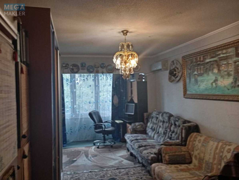 Продаж 1 кімнатної квартири (42,4/18/7,6), 7 пов. 9 пов. будинку, <a class="location-link" href="/kiev/" title="Недвижимость Київ">Київ</a>, <a class="location-link" href="/kiev/solomenskij/" title="Недвижимость Солом'янський район">Солом'янський р-н</a>, Чубаря  просп., 38Б (изображение 1)