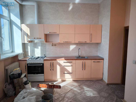 Продаж 8 кімнатної квартири (186/130/16), 7 пов. 7 пов. будинку, <a class="location-link" href="/kiev/" title="Недвижимость Київ">Київ</a>, <a class="location-link" href="/kiev/shevchenkovskij/" title="Недвижимость Шевченківський район">Шевченківський р-н</a>, Пушкинская ул., 20а (изображение 1)