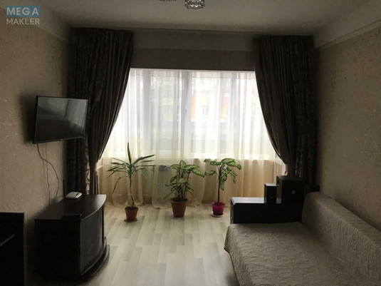 Оренда 2 кімнатної квартири, <a class="location-link" href="/kiev/" title="Недвижимость Київ">Київ</a>, <a class="location-link" href="/kiev/svyatoshinskij/" title="Недвижимость Святошинський район">Святошинський р-н</a>, Миколи Ушакова вул., 12 (изображение 1)