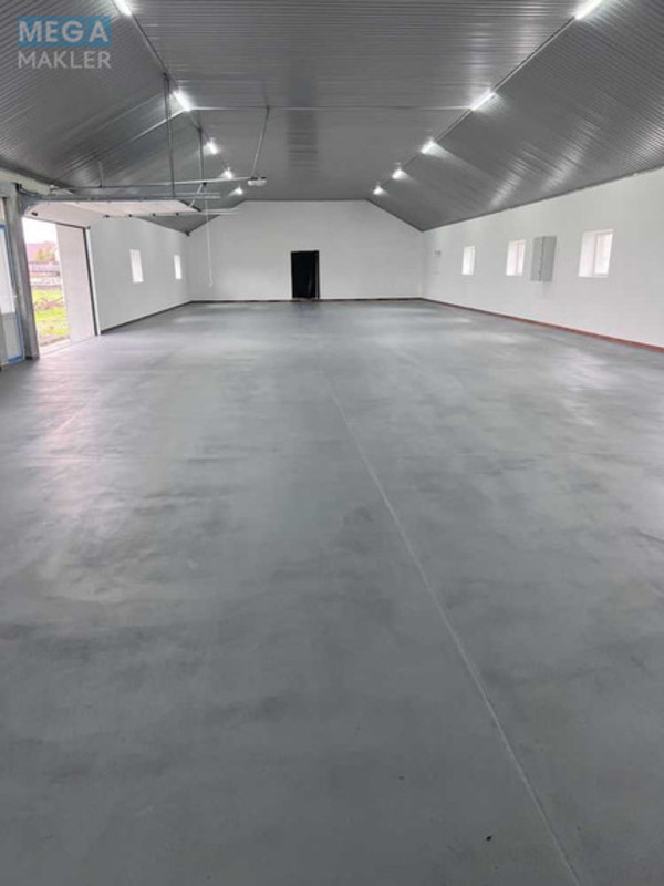 Продаж окремої будівлі/побудови, 370&nbsp;кв.м, <a class="location-link" href="/vonigovo/" title="Недвижимость Вонігові">Вонігове</a>, Незалежності, 100 (изображение 1)