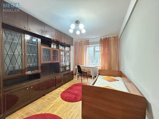 Продаж 3 кімнатної квартири (72/48/8), 1 пов. 9 пов. будинку, <a class="location-link" href="/kiev/" title="Недвижимость Київ">Київ</a>, <a class="location-link" href="/kiev/dneprovskij/" title="Недвижимость Дніпровський район">Дніпровський р-н</a>, Амвросия Бучмы ул., 7 (изображение 1)