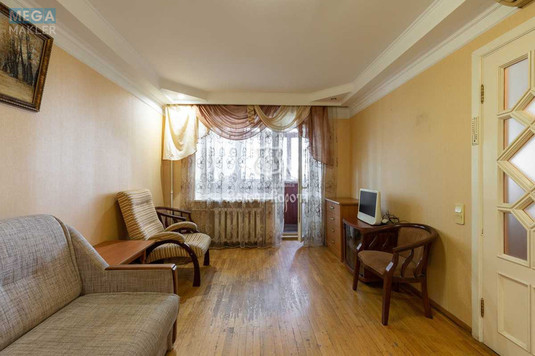 Продаж 1 кімнатної квартири (32,1/17,2/5,7), 3 пов. 5 пов. будинку, <a class="location-link" href="/kiev/" title="Недвижимость Київ">Київ</a>, <a class="location-link" href="/kiev/pecherskij/" title="Недвижимость Печерський район">Печерський р-н</a>, Князів Острозьких вул., 36 (изображение 1)