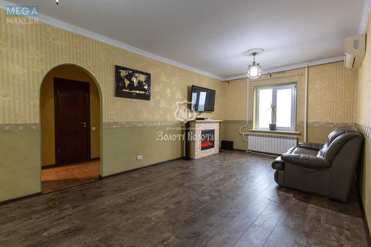 Продаж 3 кімнатної квартири (75,3/42/8,4), 9 пов. 16 пов. будинку, <a class="location-link" href="/kiev/" title="Недвижимость Київ">Київ</a>, <a class="location-link" href="/kiev/darnickij/" title="Недвижимость Дарницький район">Дарницький р-н</a>, Ревуцького вул., 44 (изображение 1)