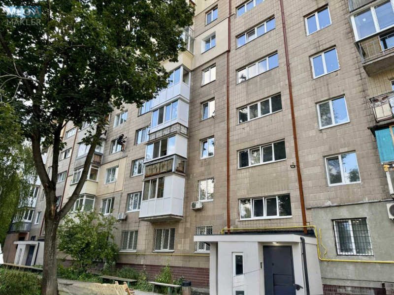Продаж 2 кімнатної квартири (52/29/7,2), 5 пов. 9 пов. будинку, <a class="location-link" href="/kiev/" title="Недвижимость Київ">Київ</a>, <a class="location-link" href="/kiev/svyatoshinskij/" title="Недвижимость Святошинський район">Святошинський р-н</a>, Генерала Вітрука вул., 7а (изображение 1)
