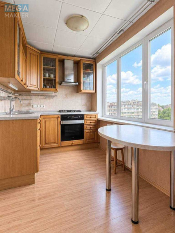 Продаж 3 кімнатної квартири (69/44/7,1), 9 пов. 9 пов. будинку, <a class="location-link" href="/kiev/" title="Недвижимость Київ">Київ</a>, <a class="location-link" href="/kiev/svyatoshinskij/" title="Недвижимость Святошинський район">Святошинський р-н</a>, Академіка Булаховського вул., 30А (изображение 1)