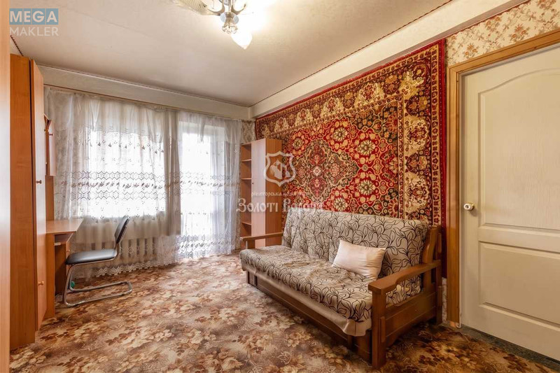 Продаж 2 кімнатної квартири (45,4/30/7,7), 5 пов. 5 пов. будинку, <a class="location-link" href="/kiev/" title="Недвижимость Київ">Київ</a>, <a class="location-link" href="/kiev/podolskij/" title="Недвижимость Подільський район">Подільський р-н</a>, Світлицького вул., 13 (изображение 1)
