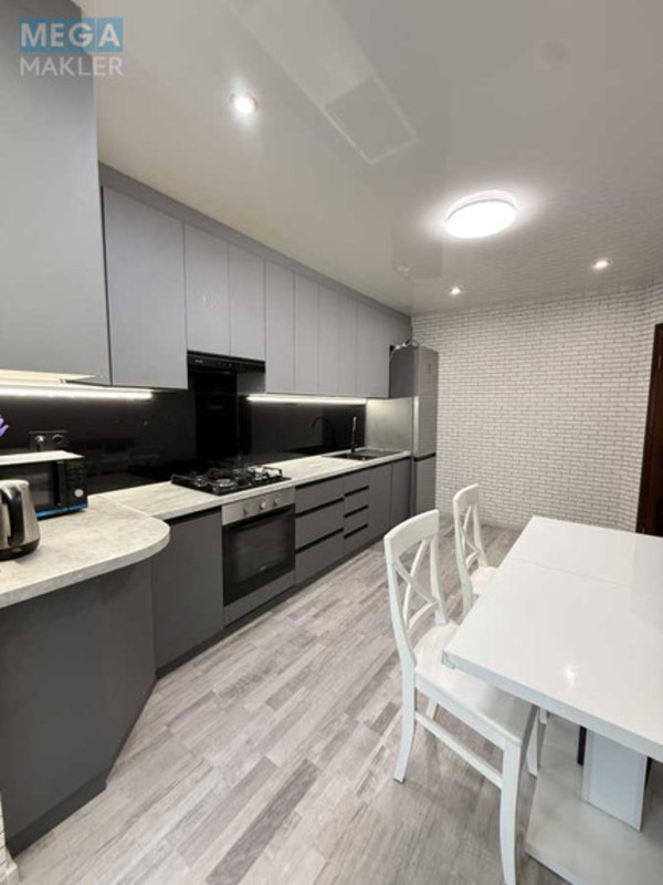 Продаж 2 кімнатної квартири (62,5/32,6/16,7), 2 пов. 11 пов. будинку, <a class="location-link" href="/kryukovshina/" title="Недвижимость Крюківщина">Крюківщина</a>, Жулянська, 1-Б (изображение 1)