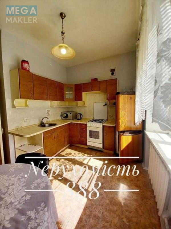 Продаж 3 кімнатної квартири (80,6/48,5/10,5), 4 пов. 5 пов. будинку, <a class="location-link" href="/kiev/" title="Недвижимость Київ">Київ</a>, <a class="location-link" href="/kiev/pecherskij/" title="Недвижимость Печерський район">Печерський р-н</a>, Лесі Українки бульв., 6 (изображение 1)