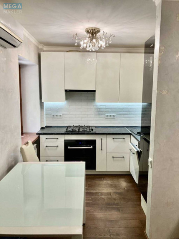 Продаж 2 кімнатної квартири (45/?/6), 3 пов. 5 пов. будинку, <a class="location-link" href="/kiev/" title="Недвижимость Київ">Київ</a>, <a class="location-link" href="/kiev/shevchenkovskij/" title="Недвижимость Шевченківський район">Шевченківський р-н</a>, Бориса Житкова вул., 3 (изображение 1)