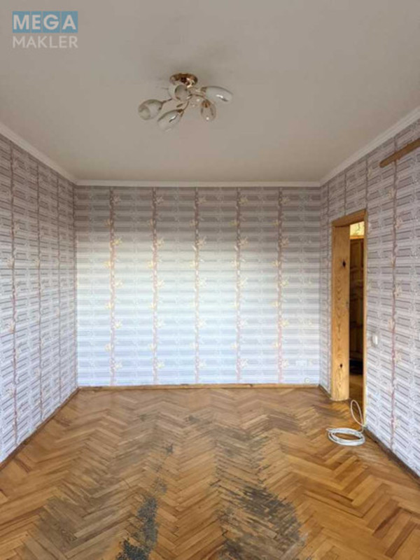 Продаж 3 кімнатної квартири (76/42/8), 5 пов. 18 пов. будинку, <a class="location-link" href="/kiev/" title="Недвижимость Київ">Київ</a>, <a class="location-link" href="/kiev/goloseevskij/" title="Недвижимость Голосіївський район">Голосіївський р-н</a>, Академика Заболотного ул., 106 (изображение 1)