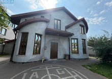 Продаж дома, 2&nbsp;поверху, 280&nbsp;кв.м, 4&nbsp;кімнати, ділянка 6,50&nbsp;соток