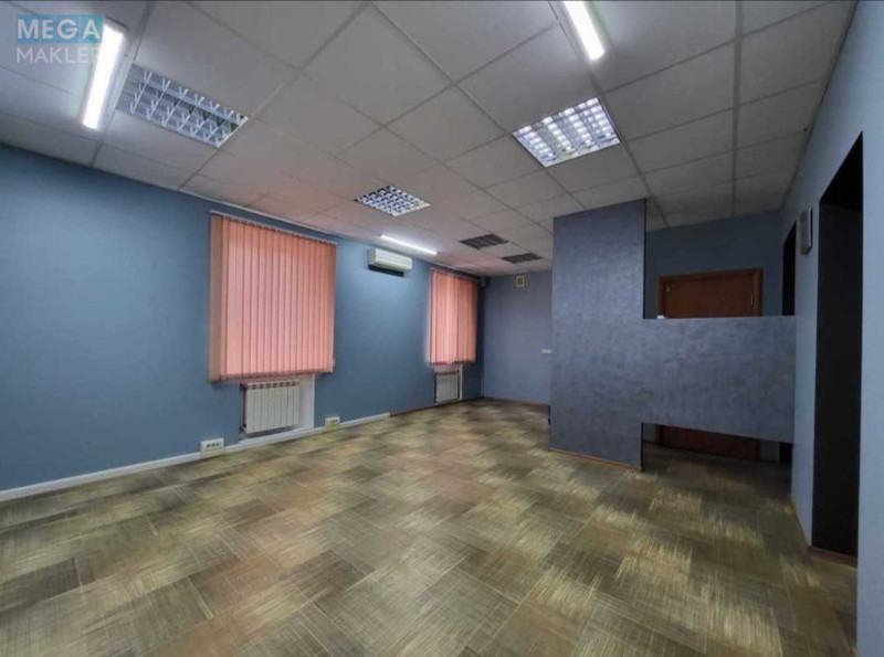 Продаж 3 кімнатної квартири (56/40/8), 1 пов. 3 пов. будинку, <a class="location-link" href="/kiev/" title="Недвижимость Київ">Київ</a>, <a class="location-link" href="/kiev/solomenskij/" title="Недвижимость Солом'янський район">Солом'янський р-н</a>, Вацлава Гавела бульв., 67 (изображение 1)