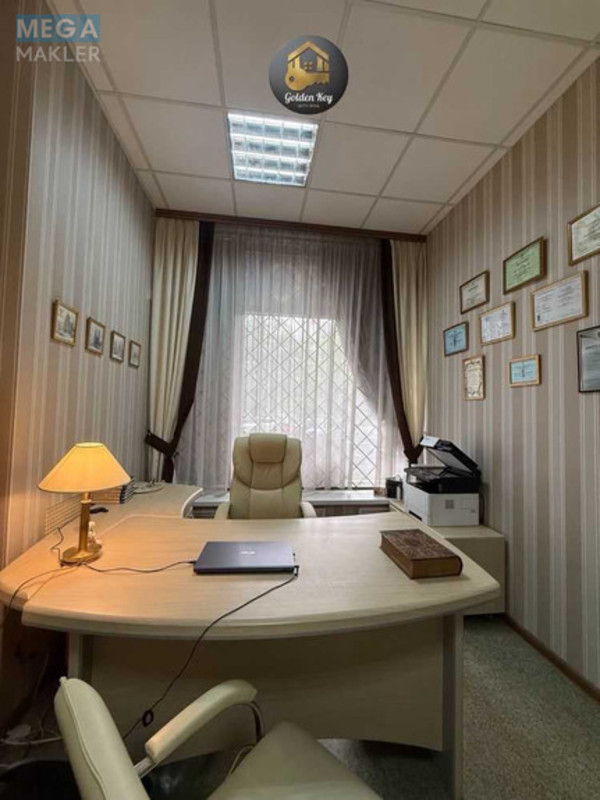 Продаж комерційної нерухомості, 29,20&nbsp;кв.м, под офис, <a class="location-link" href="/kiev/" title="Недвижимость Київ">Київ</a>, <a class="location-link" href="/kiev/dneprovskij/" title="Недвижимость Дніпровський район">Дніпровський р-н</a>, Євгена Сверстюка вул., 11А (изображение 1)