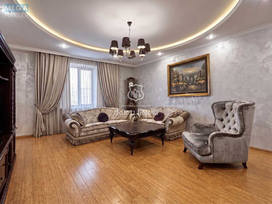 Продаж 3 кімнатної квартири (136/66/22), 7 пов. 9 пов. будинку, <a class="location-link" href="/kiev/" title="Недвижимость Київ">Київ</a>, <a class="location-link" href="/kiev/podolskij/" title="Недвижимость Подільський район">Подільський р-н</a>, Вишгородська вул., 45/2 (изображение 1)
