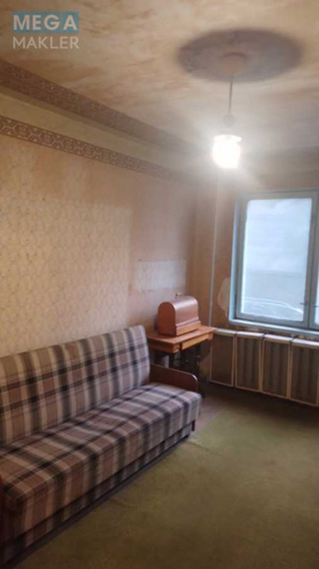 Продаж 3 кімнатної квартири (70/45/7,4), 1 пов. 9 пов. будинку, <a class="location-link" href="/kiev/" title="Недвижимость Київ">Київ</a>, <a class="location-link" href="/kiev/svyatoshinskij/" title="Недвижимость Святошинський район">Святошинський р-н</a>, Булгакова вул., 5 (изображение 1)
