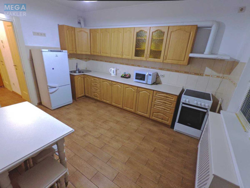 Оренда 2 кімнатної квартири, <a class="location-link" href="/kiev/" title="Недвижимость Київ">Київ</a>, <a class="location-link" href="/kiev/solomenskij/" title="Недвижимость Солом'янський район">Солом'янський р-н</a>, Машиностроительная ул., 21 (изображение 1)