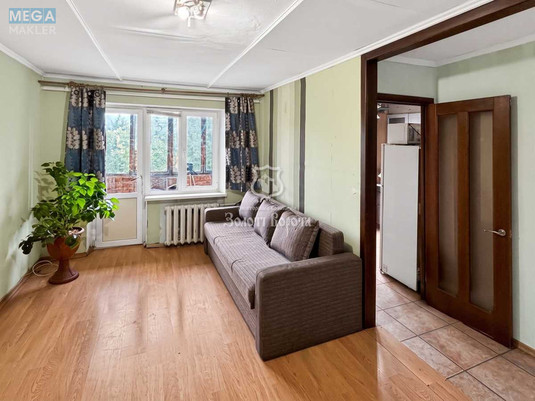 Продаж 1 кімнатної квартири (30,6/15,9/6,1), 5 пов. 5 пов. будинку, <a class="location-link" href="/kiev/" title="Недвижимость Київ">Київ</a>, <a class="location-link" href="/kiev/solomenskij/" title="Недвижимость Солом'янський район">Солом'янський р-н</a>, Відрадний просп., 16/50 (изображение 1)
