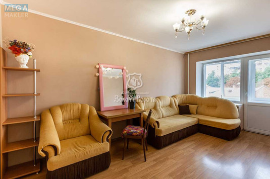 Продаж 2 кімнатної квартири (43/27,7/5,8), 9 пов. 9 пов. будинку, <a class="location-link" href="/kiev/" title="Недвижимость Київ">Київ</a>, <a class="location-link" href="/kiev/pecherskij/" title="Недвижимость Печерський район">Печерський р-н</a>, Кловський узвіз, 12а (изображение 1)