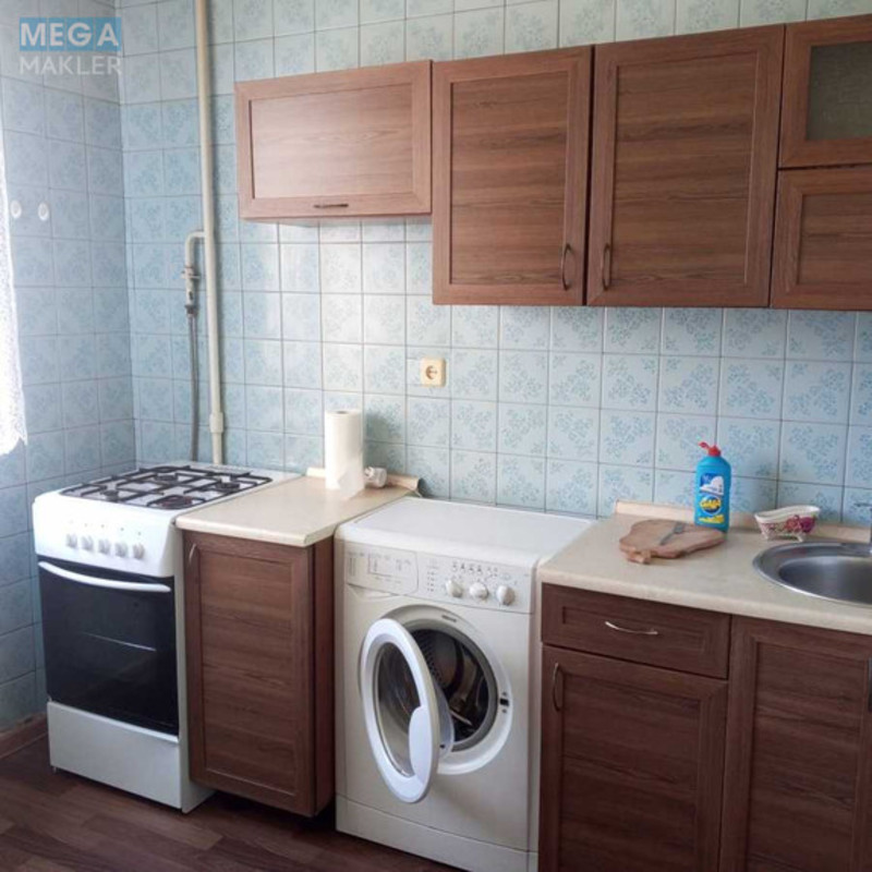 Оренда 2 кімнатної квартири, <a class="location-link" href="/kiev/" title="Недвижимость Київ">Київ</a>, <a class="location-link" href="/kiev/obolonskij/" title="Недвижимость Оболонський район">Оболонський р-н</a>, Героїв Сталінграду просп., 52 (изображение 1)