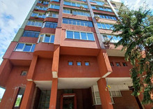 Продаж 3 кімнатної квартири (95,3/?/9,9), 8 пов. 20 пов. будинку