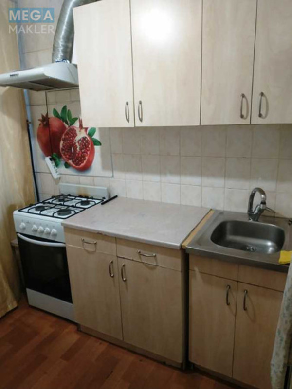 Оренда 1 кімнатної квартири, <a class="location-link" href="/kiev/" title="Недвижимость Київ">Київ</a>, <a class="location-link" href="/kiev/darnickij/" title="Недвижимость Дарницький район">Дарницький р-н</a>, Здолбунівська вул., 1 (изображение 1)