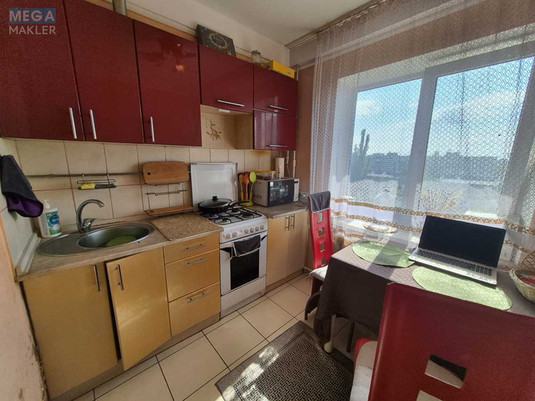 Продаж 1 кімнатної квартири (30/18/7), 7 пов. 9 пов. будинку, <a class="location-link" href="/kiev/" title="Недвижимость Київ">Київ</a>, <a class="location-link" href="/kiev/svyatoshinskij/" title="Недвижимость Святошинський район">Святошинський р-н</a>, Леся Курбаса просп., 10г (изображение 1)