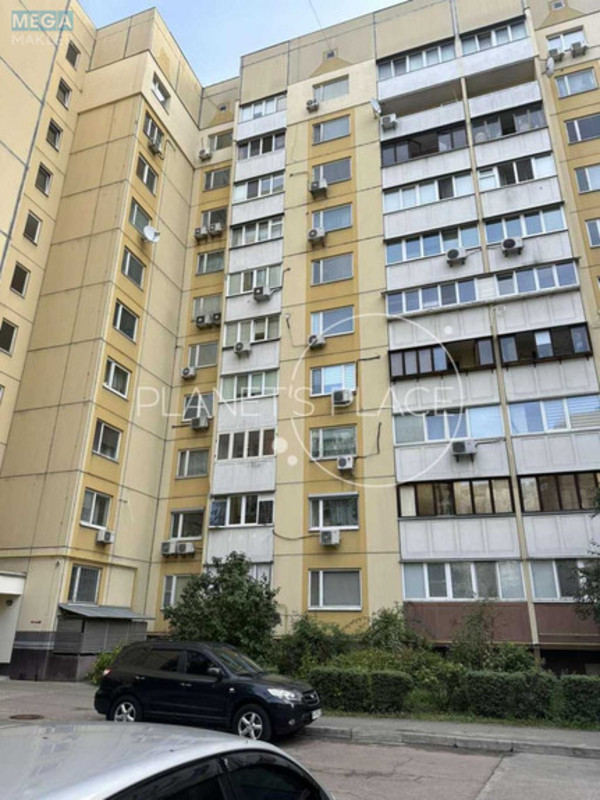 Продаж 3 кімнатної квартири (82/50,5/12,7), 5 пов. 10 пов. будинку, <a class="location-link" href="/kiev/" title="Недвижимость Київ">Київ</a>, <a class="location-link" href="/kiev/solomenskij/" title="Недвижимость Солом'янський район">Солом'янський р-н</a>, Івана Пулюя вул., 1 (изображение 1)