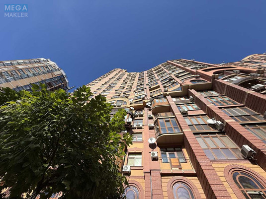 Продаж 2 кімнатної квартири (83/45/15), 15 пов. 18 пов. будинку, <a class="location-link" href="/kiev/" title="Недвижимость Київ">Київ</a>, <a class="location-link" href="/kiev/pecherskij/" title="Недвижимость Печерський район">Печерський р-н</a>, Євгена Коновальця вул., 36в (изображение 1)