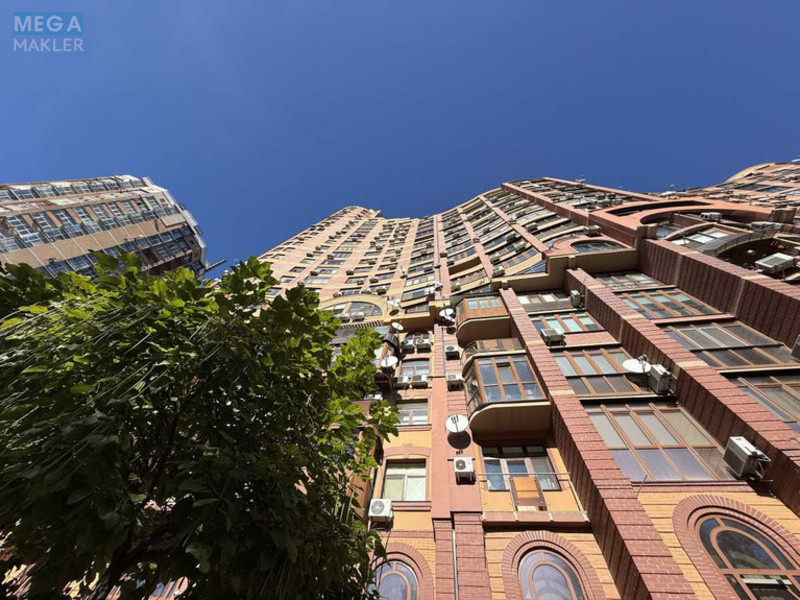 Продаж 2 кімнатної квартири (83/45/15), 15 пов. 18 пов. будинку, <a class="location-link" href="/kiev/" title="Недвижимость Київ">Київ</a>, <a class="location-link" href="/kiev/pecherskij/" title="Недвижимость Печерський район">Печерський р-н</a>, Євгена Коновальця вул., 36в (изображение 1)
