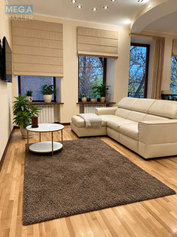 Оренда 3 кімнатної квартири, <a class="location-link" href="/kiev/" title="Недвижимость Київ">Київ</a>, <a class="location-link" href="/kiev/shevchenkovskij/" title="Недвижимость Шевченківський район">Шевченківський р-н</a>, Олеся Гончара ул., 37а (изображение 1)