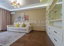 Продаж 3 кімнатної квартири (100/56/13), 10 пов. 18 пов. будинку