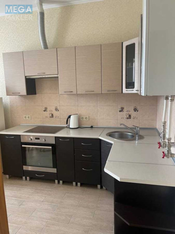Продаж 2 кімнатної квартири (63/39/10), 3 пов. 4 пов. будинку, <a class="location-link" href="/rozhovka/" title="Недвижимость Рожівка">Рожівка</a>, Свободи, 41а (изображение 1)
