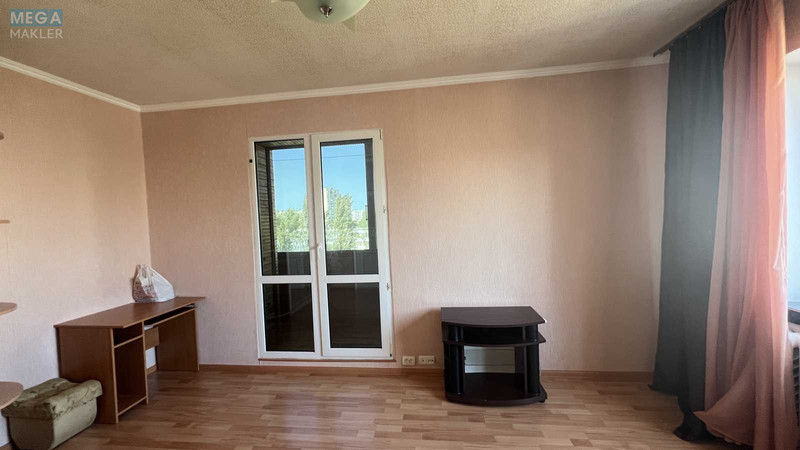 Продаж 1 кімнатної квартири (33/15/7), 6 пов. 9 пов. будинку, <a class="location-link" href="/kiev/" title="Недвижимость Київ">Київ</a>, <a class="location-link" href="/kiev/obolonskij/" title="Недвижимость Оболонський район">Оболонський р-н</a>, Героїв Сталінграду просп., 38 (изображение 1)