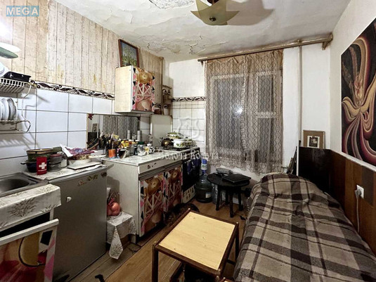 Продаж 1 кімнатної квартири (35,8/18,4/6,9), 1 пов. 9 пов. будинку, <a class="location-link" href="/kiev/" title="Недвижимость Київ">Київ</a>, <a class="location-link" href="/kiev/shevchenkovskij/" title="Недвижимость Шевченківський район">Шевченківський р-н</a>, Лукянівська вул., 11 (изображение 1)