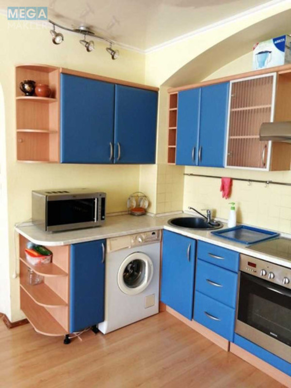 Оренда 2 кімнатної квартири, <a class="location-link" href="/kiev/" title="Недвижимость Київ">Київ</a>, <a class="location-link" href="/kiev/svyatoshinskij/" title="Недвижимость Святошинський район">Святошинський р-н</a>, Святошинская пл., 1 (изображение 1)