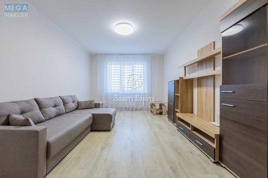 Продаж 3 кімнатної квартири (70/41/9), 8 пов. 10 пов. будинку, <a class="location-link" href="/kiev/" title="Недвижимость Київ">Київ</a>, <a class="location-link" href="/kiev/darnickij/" title="Недвижимость Дарницький район">Дарницький р-н</a>, Миколи Бажана просп., 28в (изображение 1)