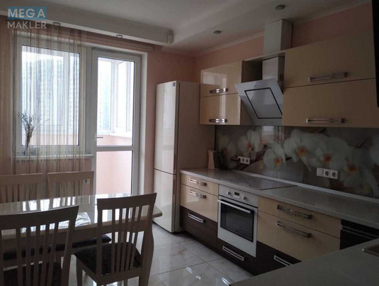 Оренда 2 кімнатної квартири, <a class="location-link" href="/kiev/" title="Недвижимость Київ">Київ</a>, <a class="location-link" href="/kiev/goloseevskij/" title="Недвижимость Голосіївський район">Голосіївський р-н</a>, Демеевская ул., 14 (изображение 1)