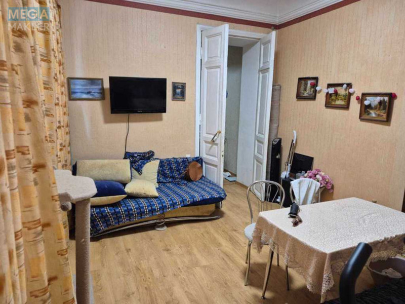 Продаж 3 кімнатної квартири (46/36/6), 1 пов. 3 пов. будинку, <a class="location-link" href="/odessa/" title="Недвижимость Одеса">Одеса</a>, <a class="location-link" href="/odessa/primorskij/" title="Недвижимость Приморський район">Приморський р-н</a>, Кузнечная, 43 (изображение 1)
