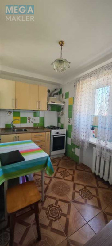 Оренда 2 кімнатної квартири, <a class="location-link" href="/kiev/" title="Недвижимость Київ">Київ</a>, <a class="location-link" href="/kiev/solomenskij/" title="Недвижимость Солом'янський район">Солом'янський р-н</a>, Сімї Ідзиковських вул., 41 (изображение 1)